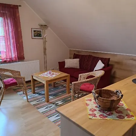 Apartament Ferienwohnung-pruemtalblick *