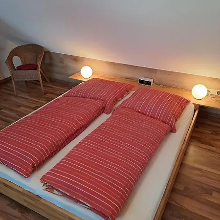 Apartment Ferienwohnung-pruemtalblick Pruem